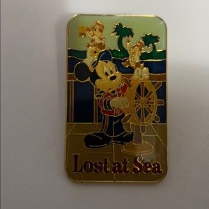 Disney Cruise Line Castaway Cay Mickey Mouse Pin